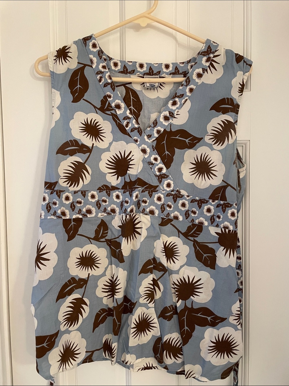 Maternity Old Navy Light Blue Floral Midi shirt